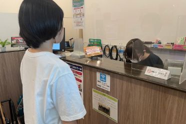 受付で予約名を伝える
