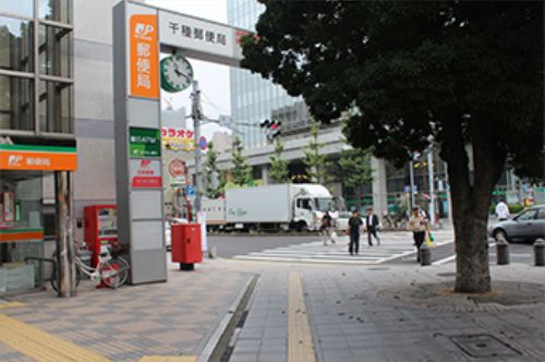 地下鉄東山線「今池」駅6番出口からの道のり5